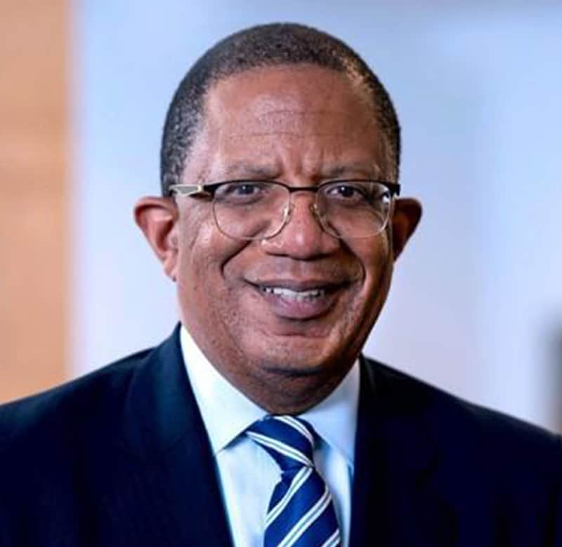 Selwyn Vickers headshot